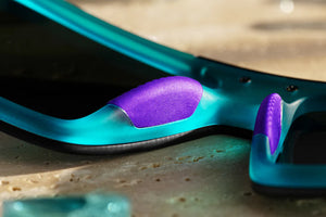 PERFORMANCE QUATRO SUNGLASSES: Aqua Frost