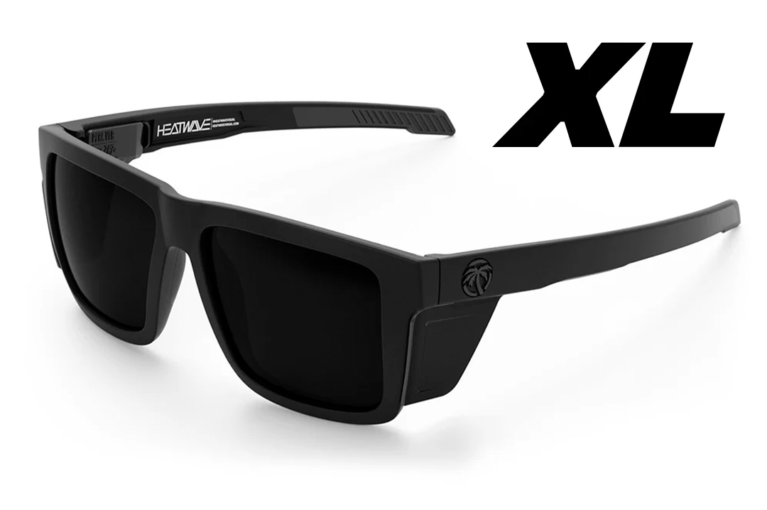 KACAMATA SARA VISE XL: Hitam