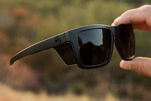 PERFORMANCE XL VISE SUNGLASSES: Ultra Black