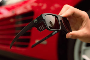 PERFORMANCE RAYTH SUNGLASSES: Black