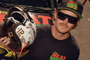 PERFORMANCE LAZER SLIM SUNGLASSES: Ultra Black