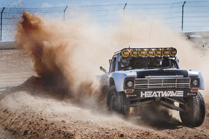 BILLBOARD-AUFKLEBER: 27"