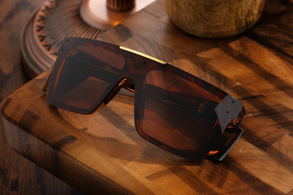 PERFORMANCE QUATRO SUNGLASSES: Tortoise