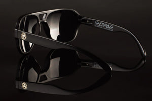 SUPERCAT SUNGLASSES: Black