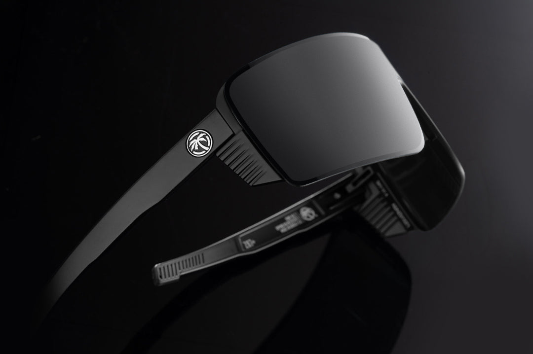 SKYNET SUNGLASSES: Silver
