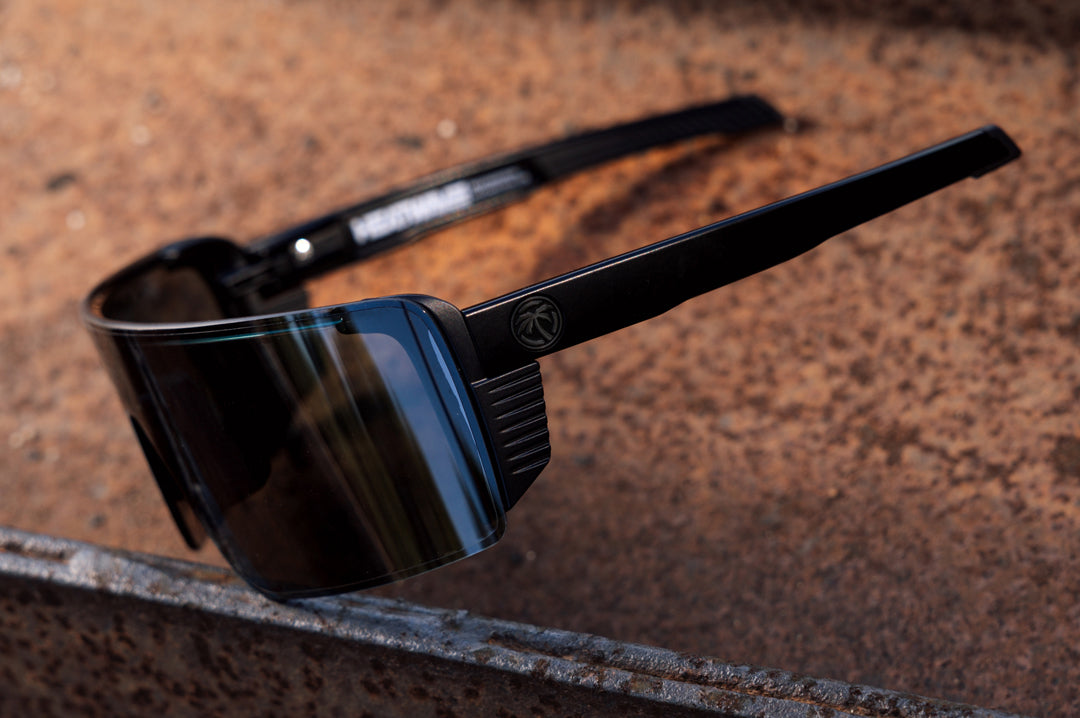 SKYNET SUNGLASSES: Black