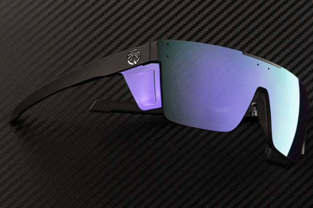 PERFORMANCE QUATRO SUNGLASSES: Ultra Violet