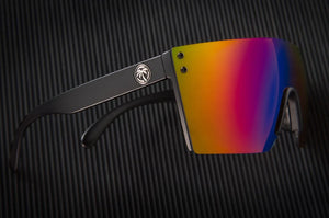 LAZER FACE SONNENBRILLE: Atmosphäre