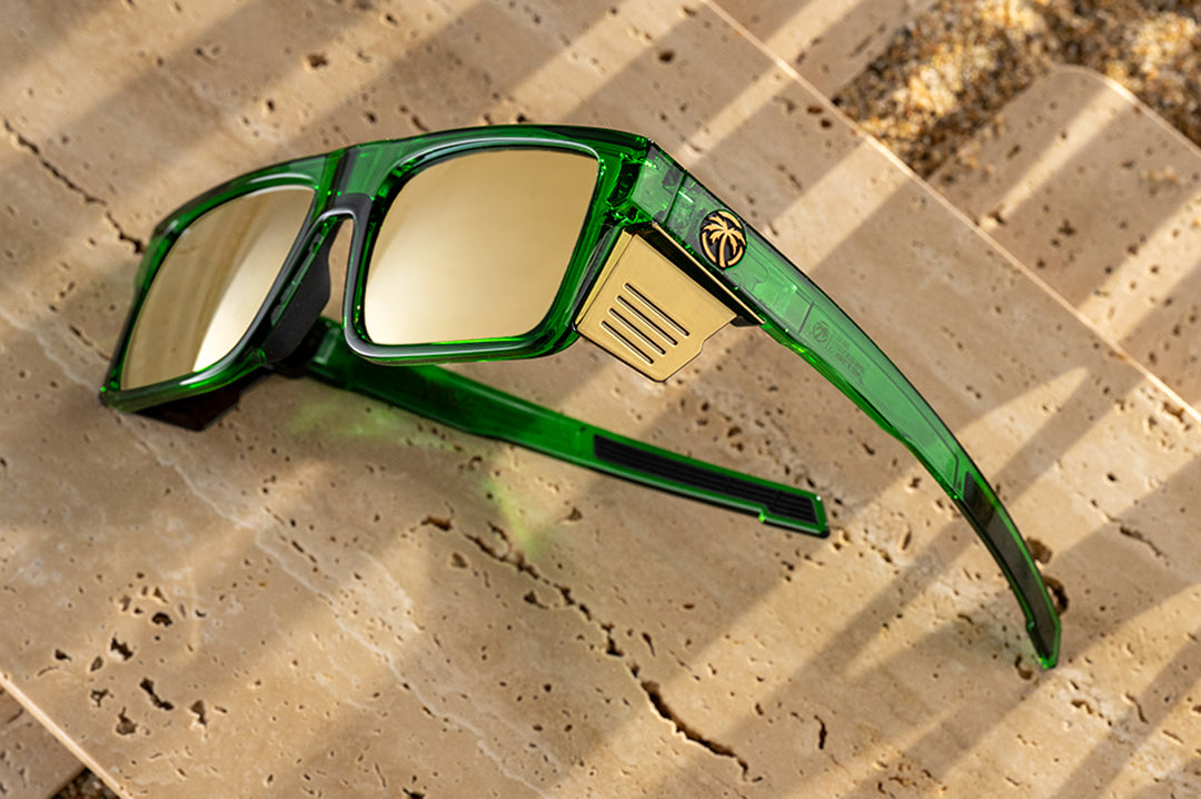 PERFORMANCE RAYTH SUNGLASSES: Cycad Green