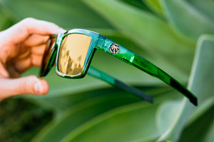 PERFORMANCE VISE SUNGLASSES: Cycad Green