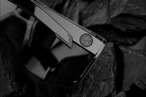 VECTOR SUNGLASSES GLOSS BLACK: Ultra Black