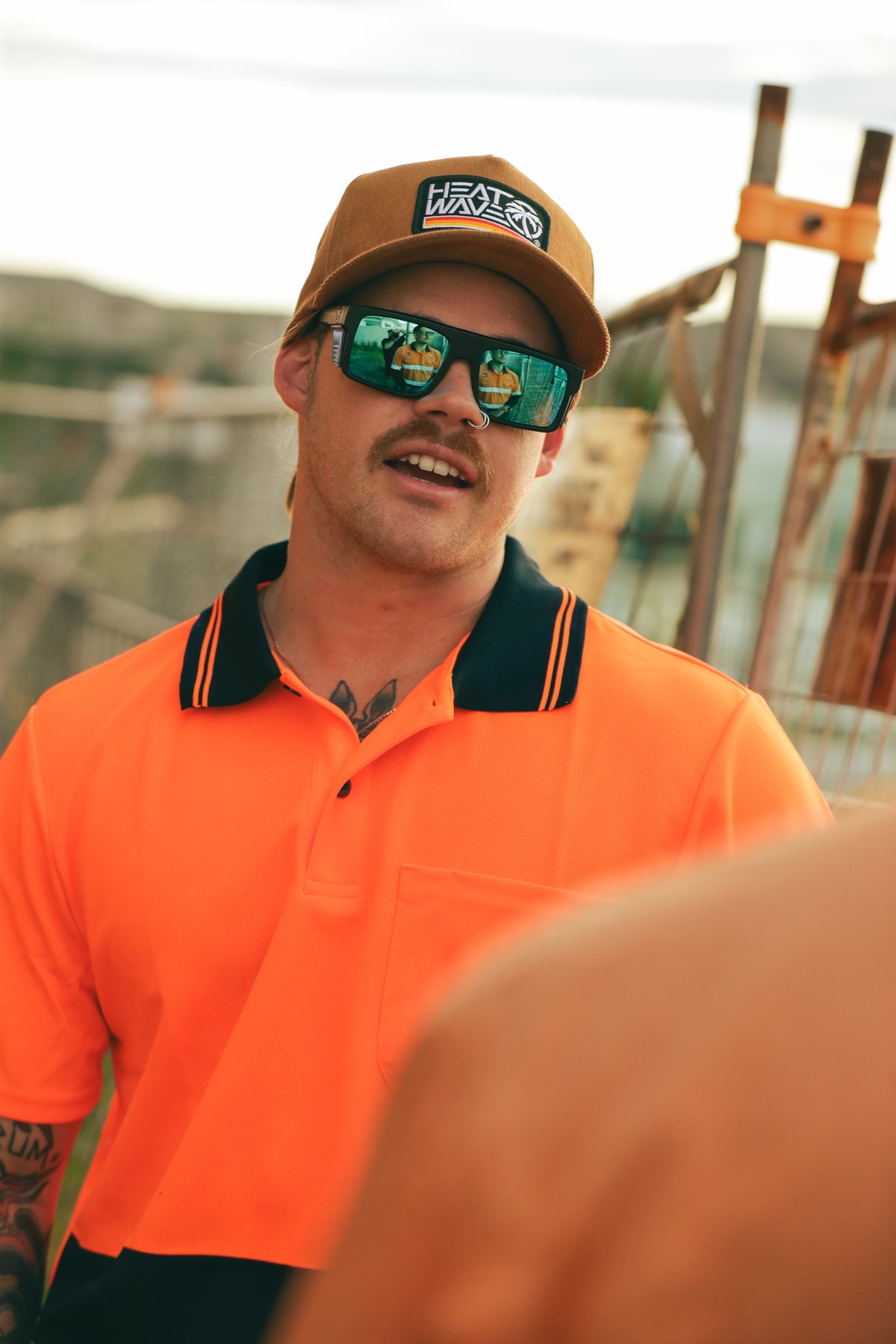 PERFORMANCE RAYTH SUNGLASSES: Galaxy