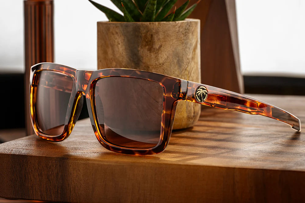 PERFORMANCE XL VISE SUNGLASSES: Tortoise