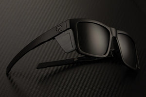 PERFORMANCE VISE SUNGLASSES: Black