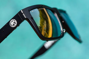 XL VISE H20 FLOATING SUNGLASSES: Black x Gold Rush