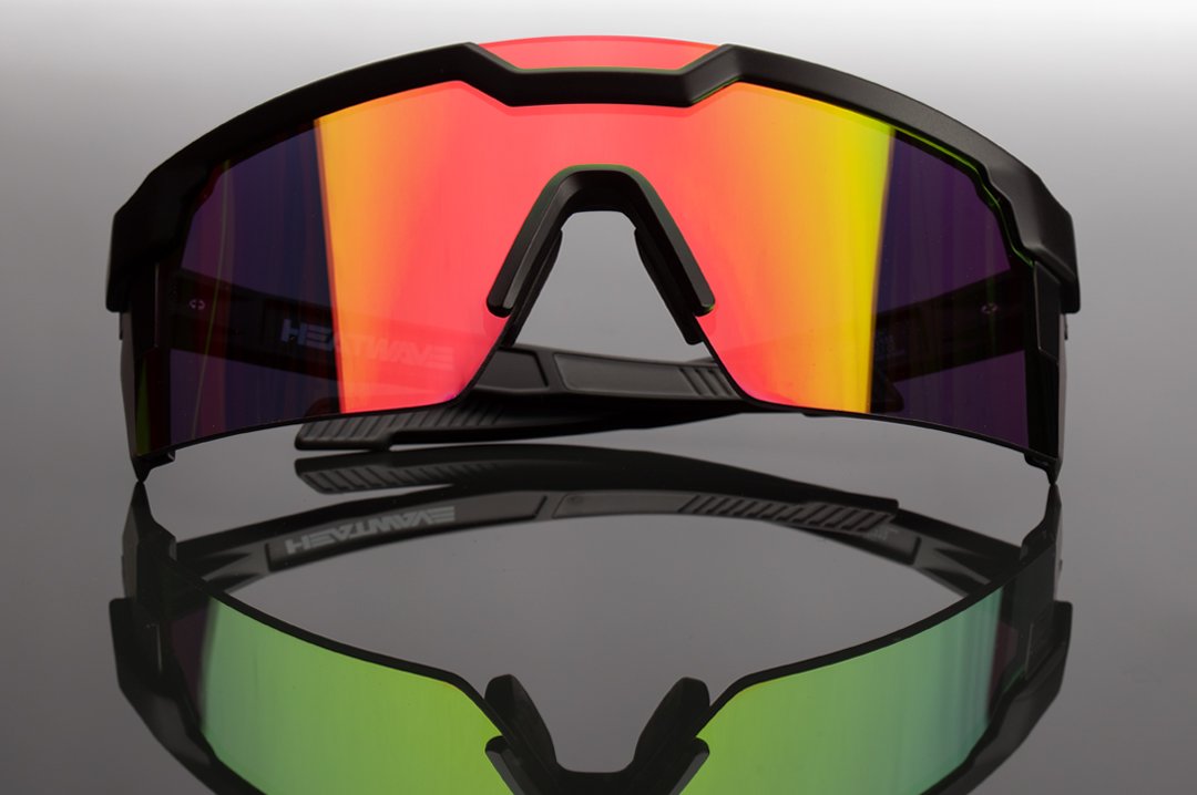 FUTURE TECH SUNGLASSES BLACK: Savage Spectrum